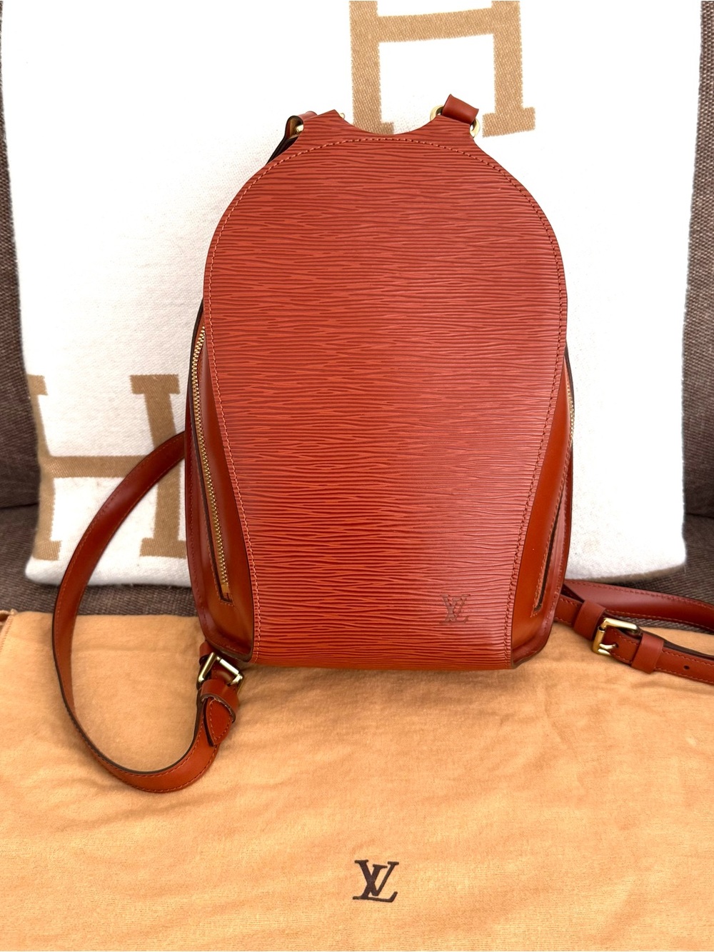Authentic Louis Vuitton Kenya brown Epi leather Mabillon Backpack M52233 LV